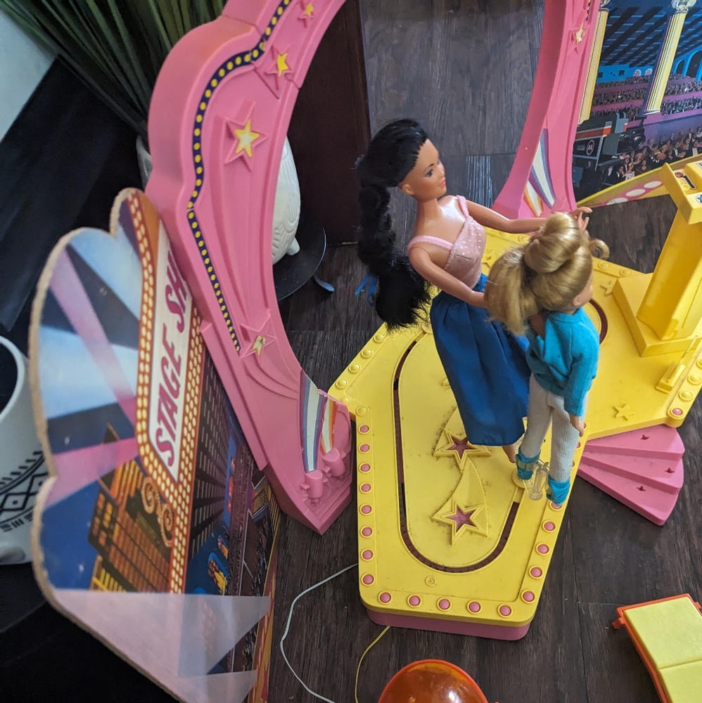 Barbie Superstar Stage - Picture 3 of 14